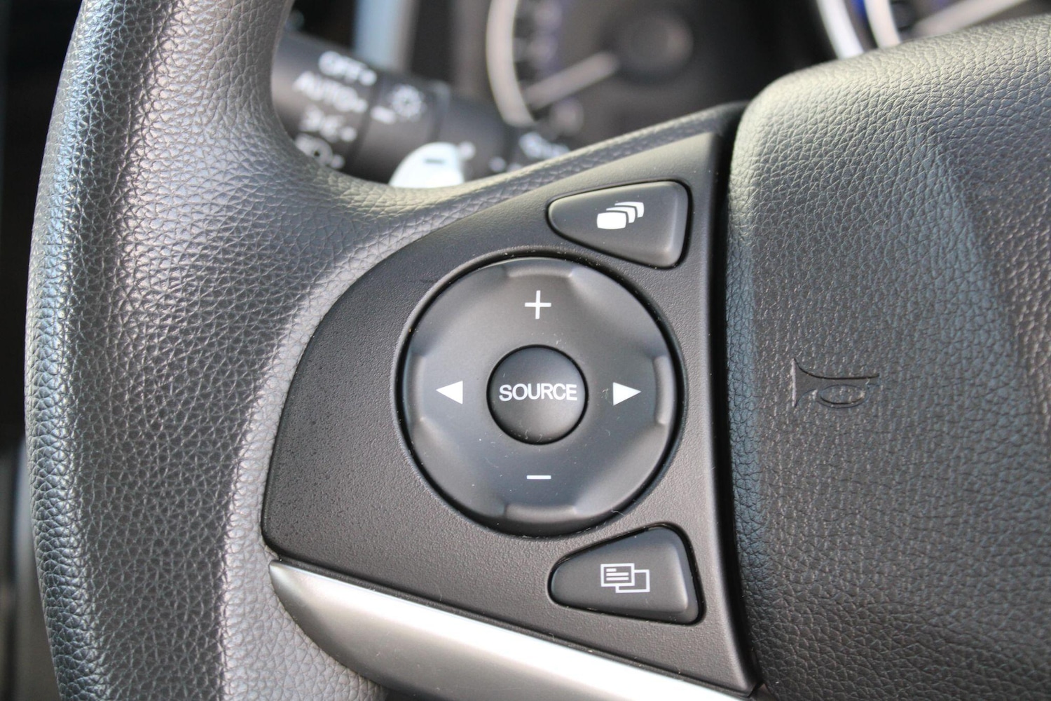 Used Honda Jazz 2019 for sale - 76608330: Photo 26