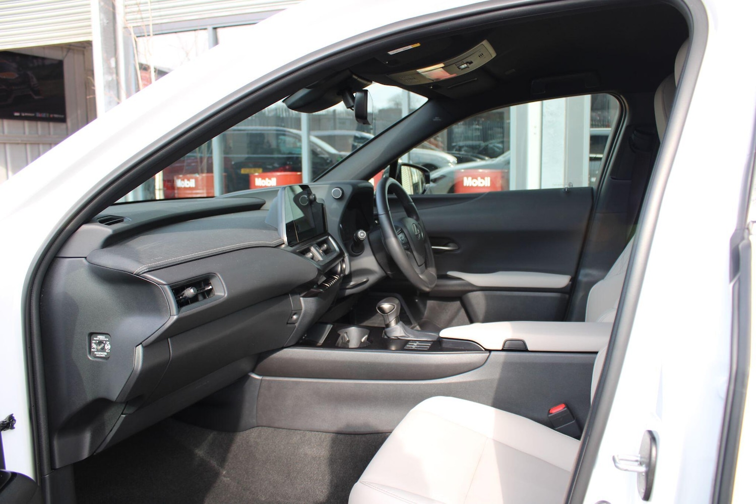 Used Lexus UX 2023 for sale - 77724078: Photo 12