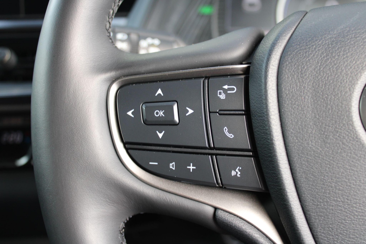 Used Lexus UX 2023 for sale - 77724078: Photo 22