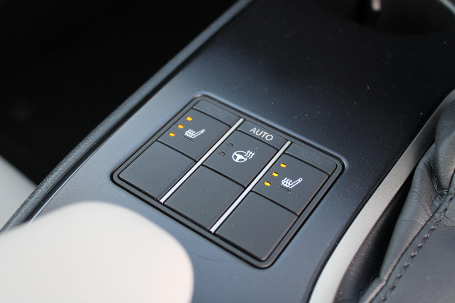 Used Lexus UX 2023 for sale - 77724078: Photo 24