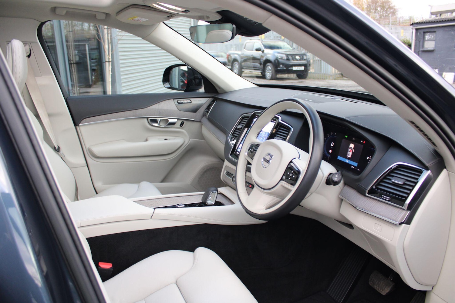 Used Volvo XC90 2022 for sale - 76765483: Photo 2