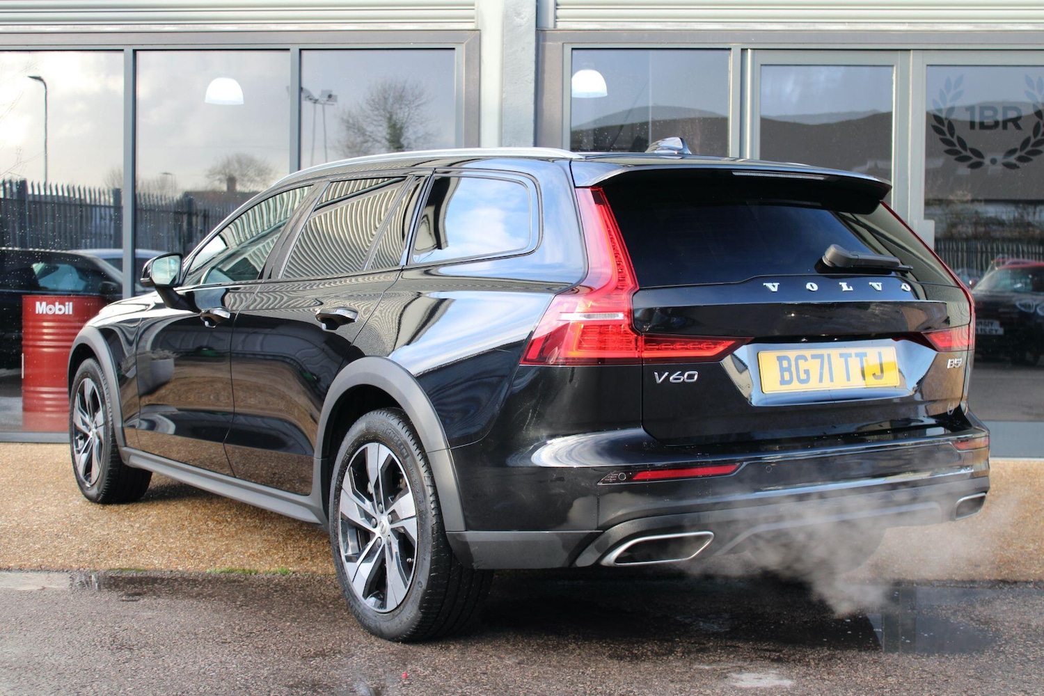 Used Volvo V60 Cross Country 2021 for sale - 76765281: Photo 2