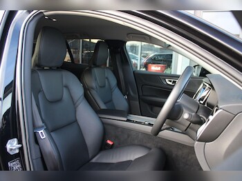 Used Volvo V60 Cross Country 2021 for sale - 76765281: Photo