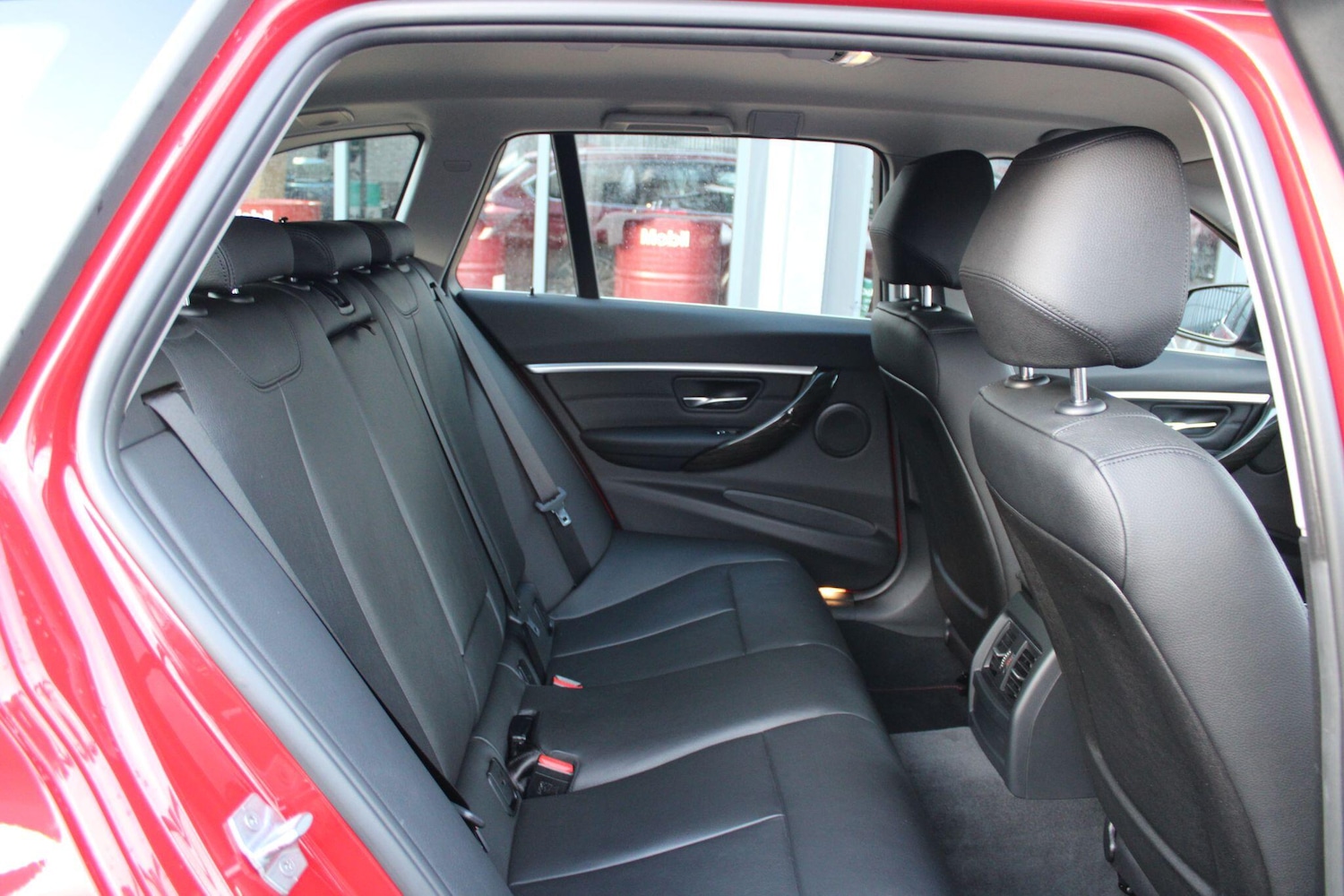 Used BMW 3 Series 2017 for sale - 77440109: Photo 11