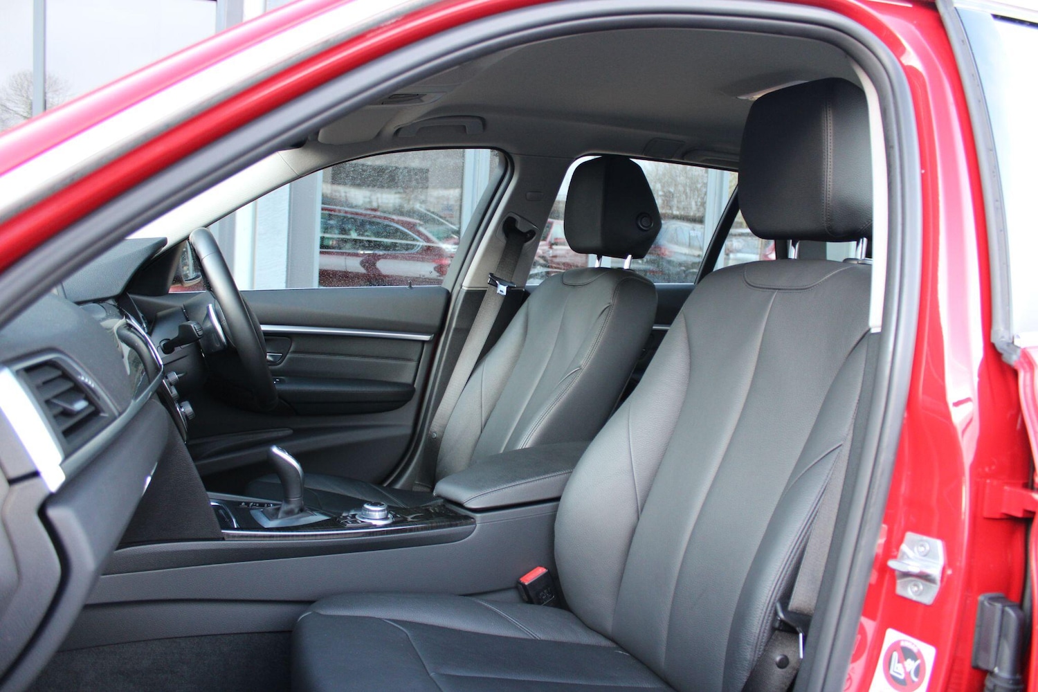 Used BMW 3 Series 2017 for sale - 77440109: Photo 14