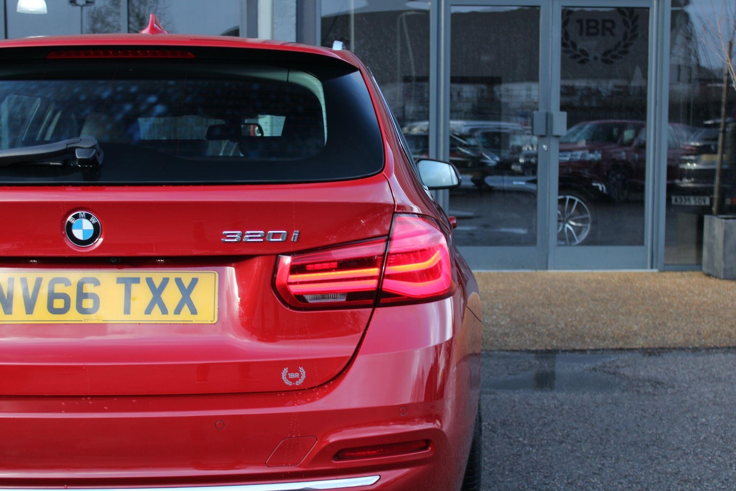 Used BMW 3 Series 2017 for sale - 77440109: Photo 32