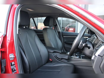 Used BMW 3 Series 2017 for sale - 77440109: Photo