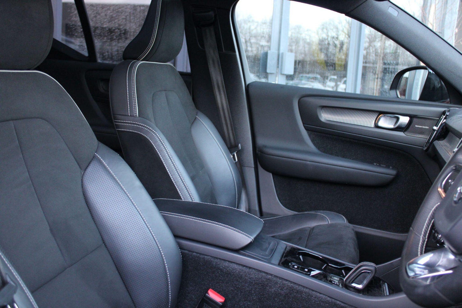 Used Volvo XC40 2018 for sale - 77626226: Photo 3