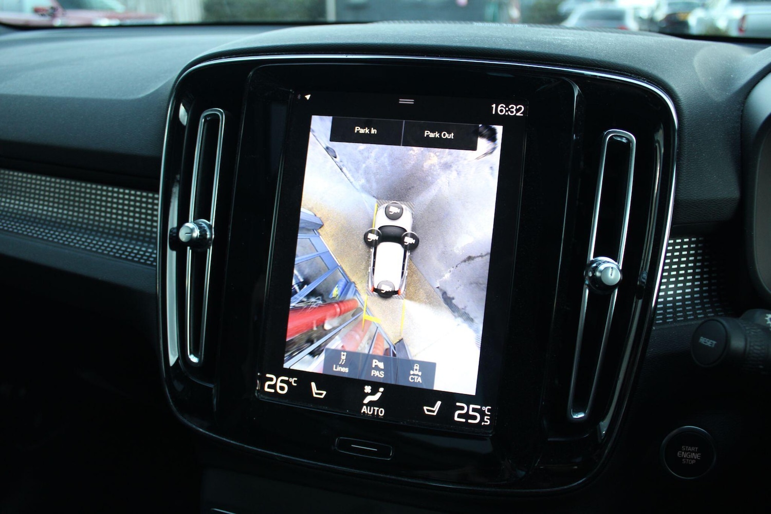 Used Volvo XC40 2018 for sale - 77626226: Photo 6