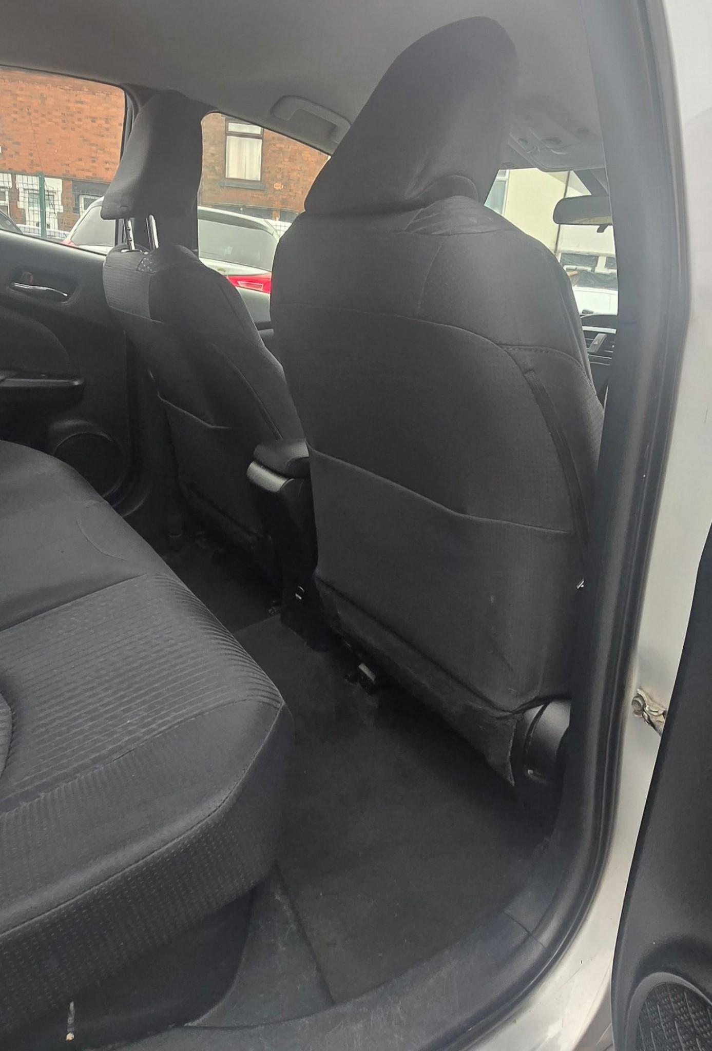 Used Toyota Prius 2016 for sale - 77152408: Photo 9