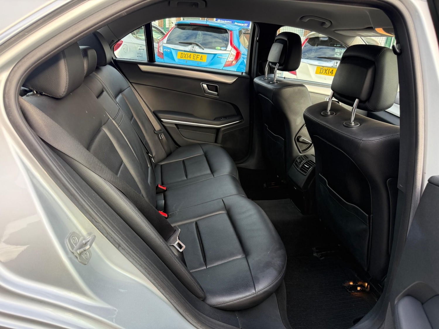 Used Mercedes-Benz E Class 2013 for sale - 76073662: Photo 9