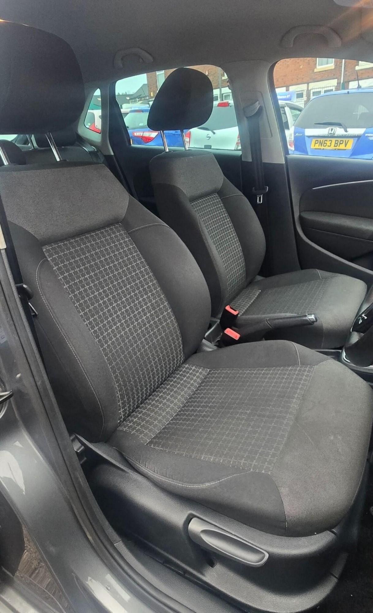 Used Volkswagen Polo 2017 for sale - 77493713: Photo 11