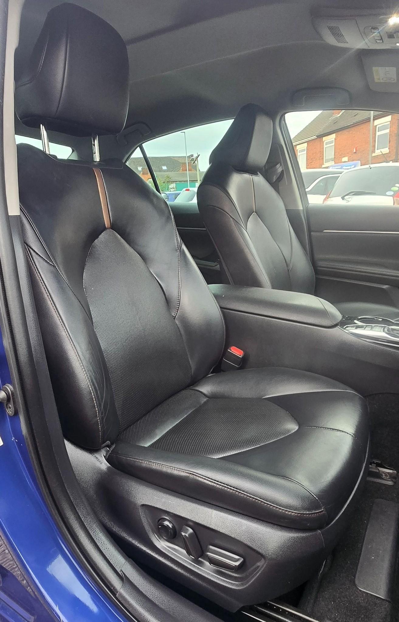 Used Toyota Camry 2019 for sale - 78117065: Photo 15