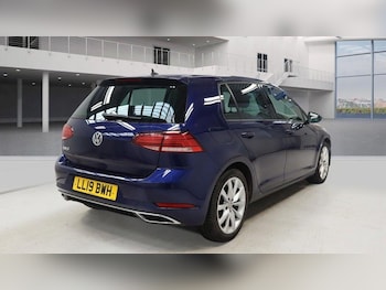 Used Volkswagen Golf 2019 for sale - 76290782: Photo