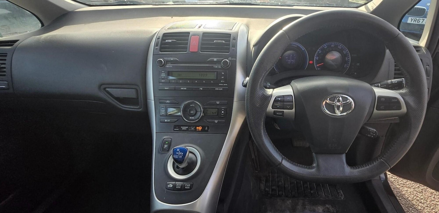 Used Toyota Auris 2011 for sale - 76966089: Photo 8