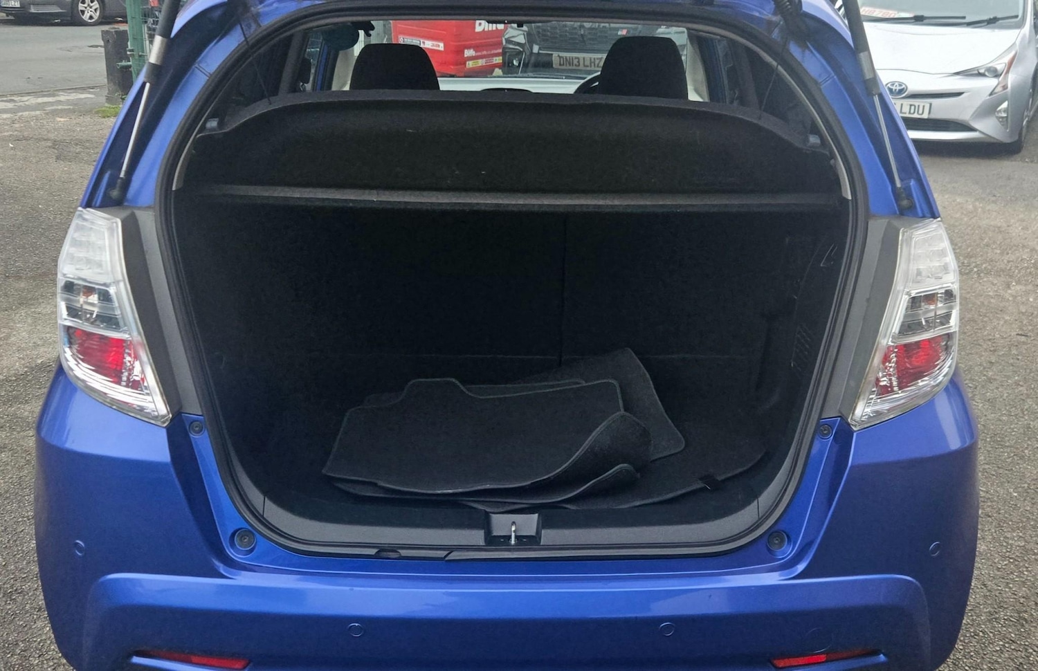 Used Honda Jazz 2014 for sale - 76508590: Photo 15