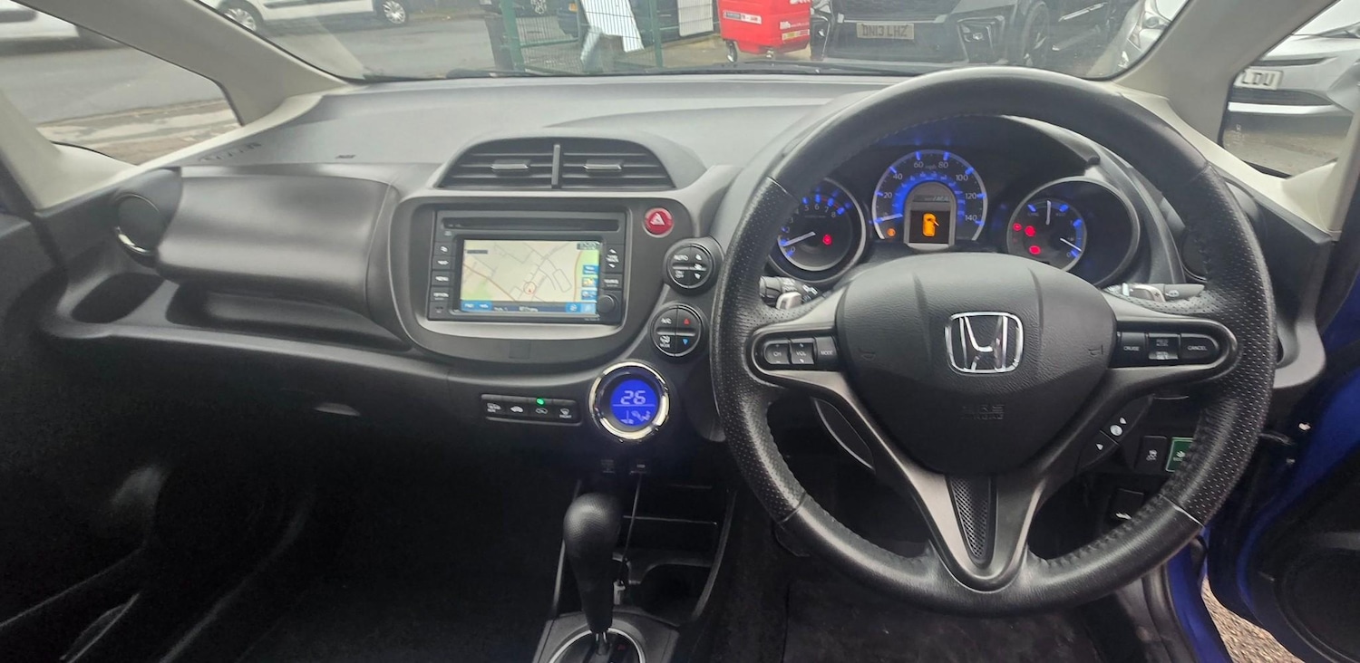 Used Honda Jazz 2014 for sale - 76508590: Photo 9