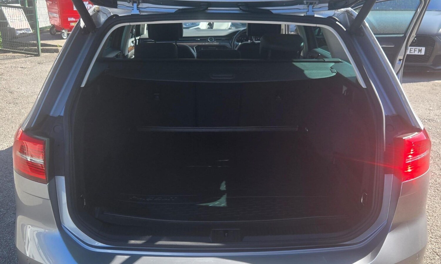 Used Volkswagen Passat 2024 for sale - 75242077: Photo 8