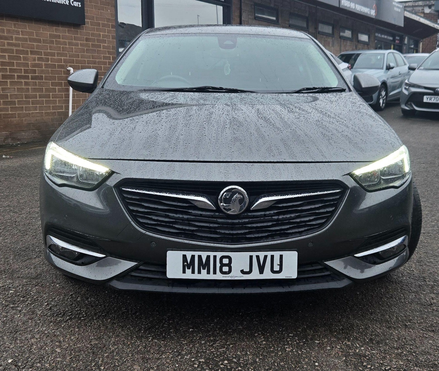 Used Vauxhall Insignia 2018 for sale - 77779349: Photo 2