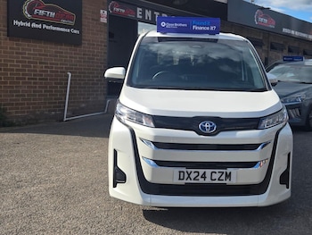 Used Toyota Noah  for sale - 75067078: Photo