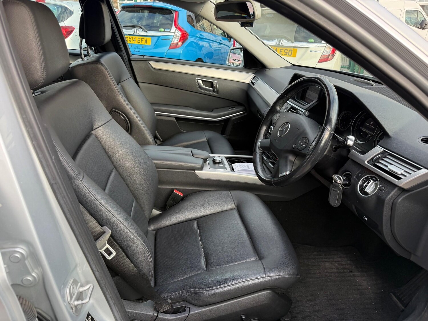 Used Mercedes-Benz E Class 2013 for sale - 77493709: Photo 10