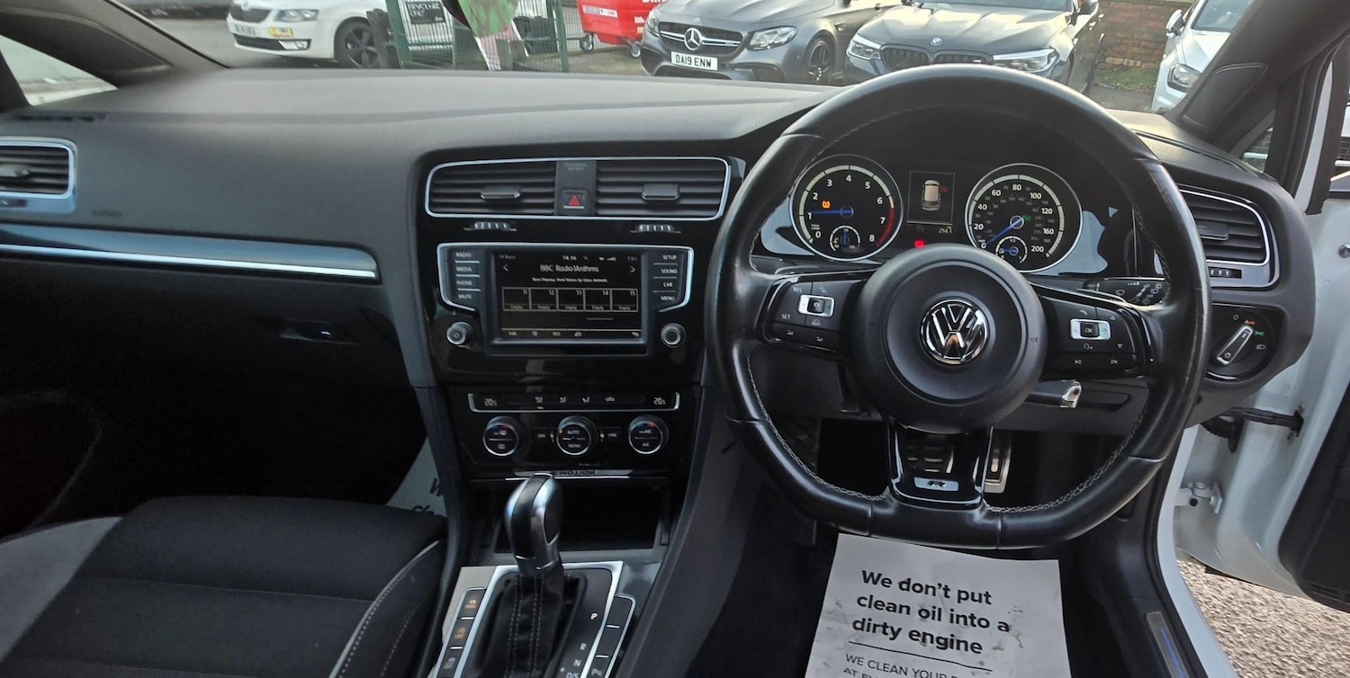 Used Volkswagen Golf 2015 for sale - 77249089: Photo 10