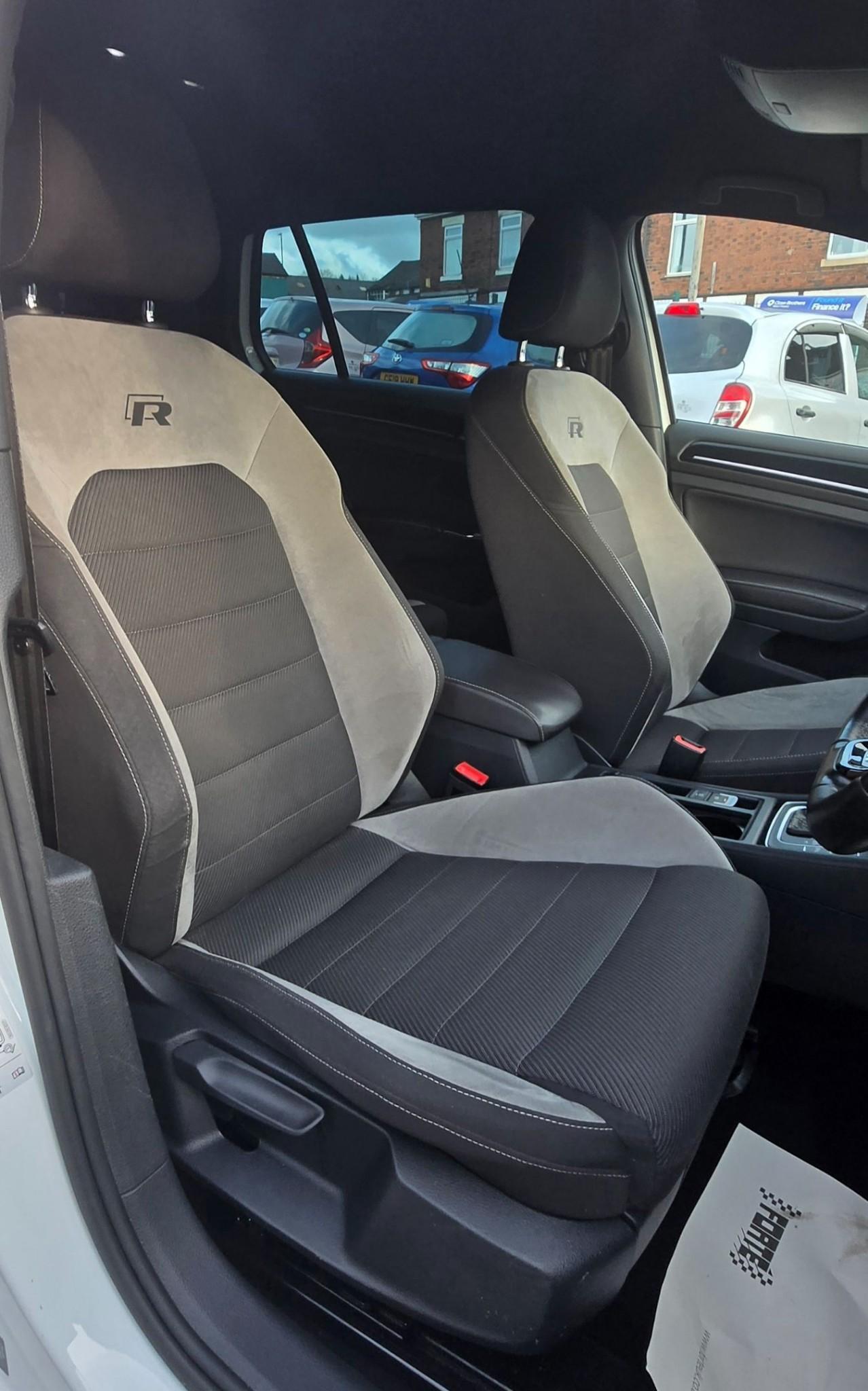 Used Volkswagen Golf 2015 for sale - 77249089: Photo 11