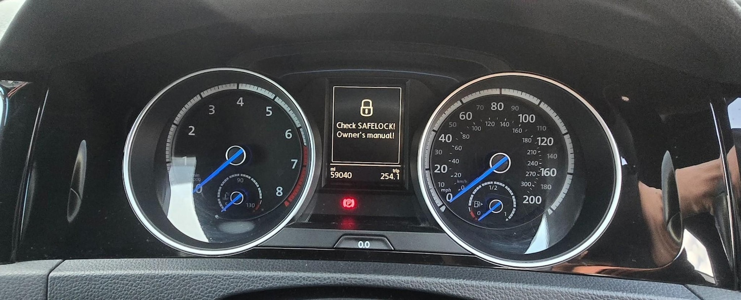 Used Volkswagen Golf 2015 for sale - 77249089: Photo 15