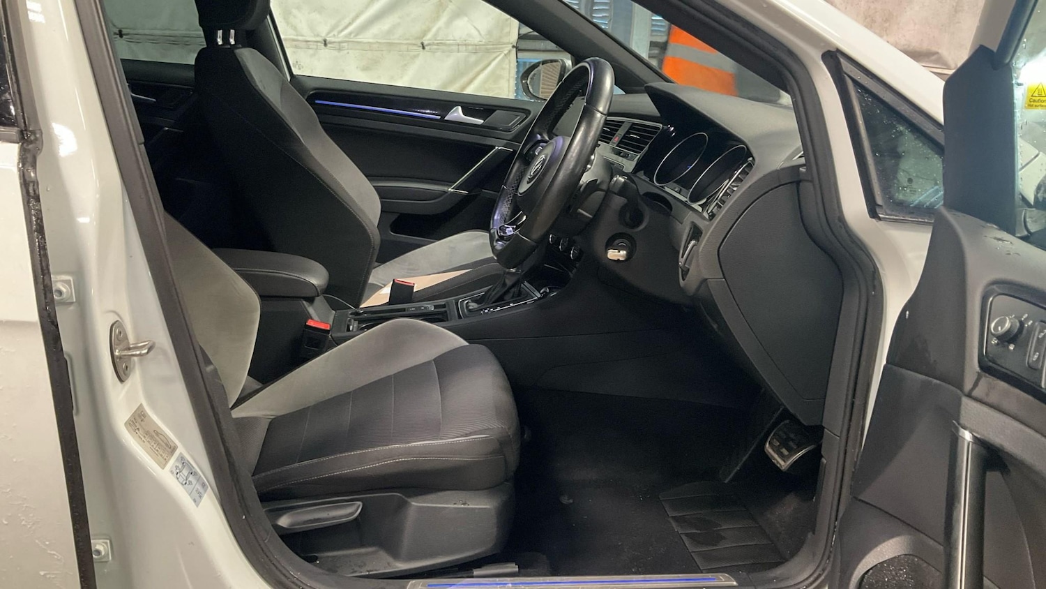 Used Volkswagen Golf 2015 for sale - 77249089: Photo 5