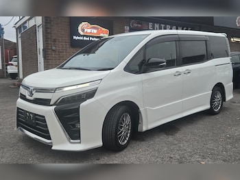 Used Toyota Voxy undefined for sale - 76255584: Photo