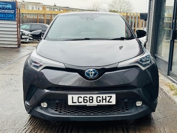 Used Toyota C-HR 2019 for sale - 76453169: Photo