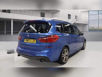 Used BMW 2 Series 2017 for sale - 76453163: Photo