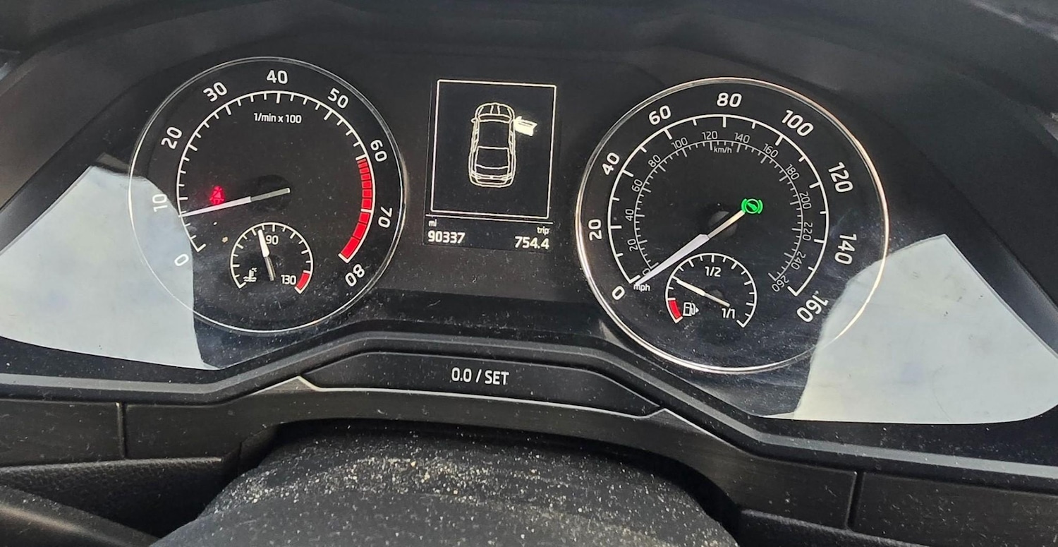 Used Skoda Superb 2016 for sale - 76073660: Photo 9