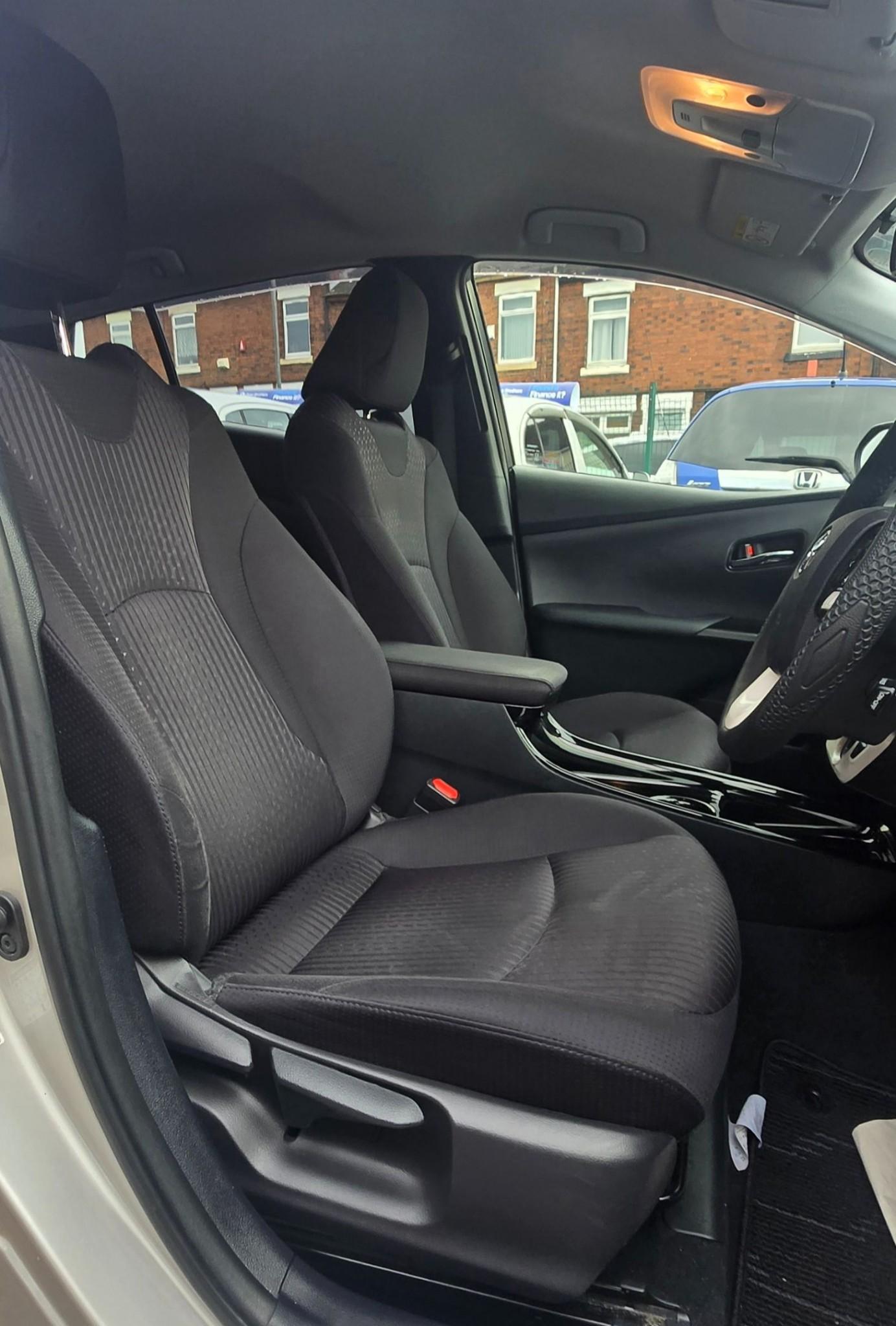 Used Toyota Prius 2025 for sale - 77493712: Photo 13