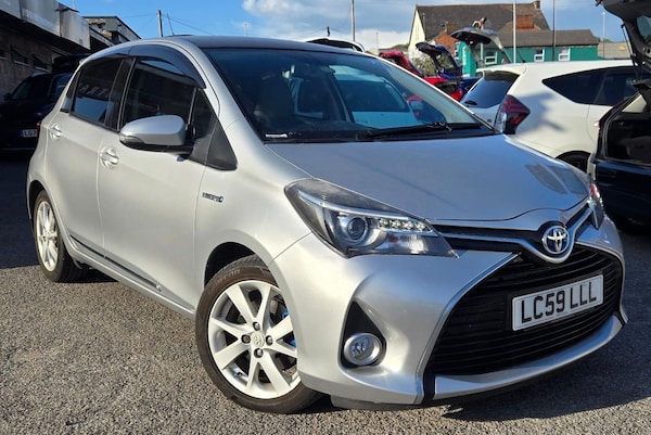 Used Toyota Yaris 2017 for sale - 75208278: Photo 1