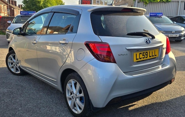Used Toyota Yaris 2017 for sale - 75208278: Photo 5