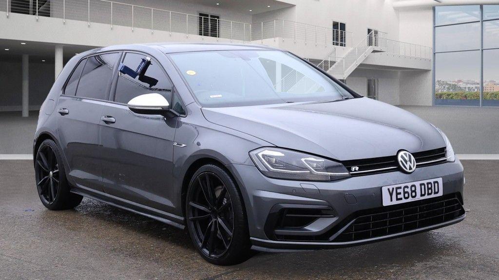 Used Volkswagen Golf 2019 for sale - 76586371: Photo 1