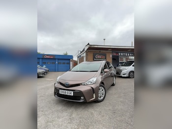 Used Toyota Prius+ 2019 for sale - 78954506: Photo