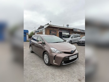 Used Toyota Prius+ 2019 for sale - 78954506: Photo