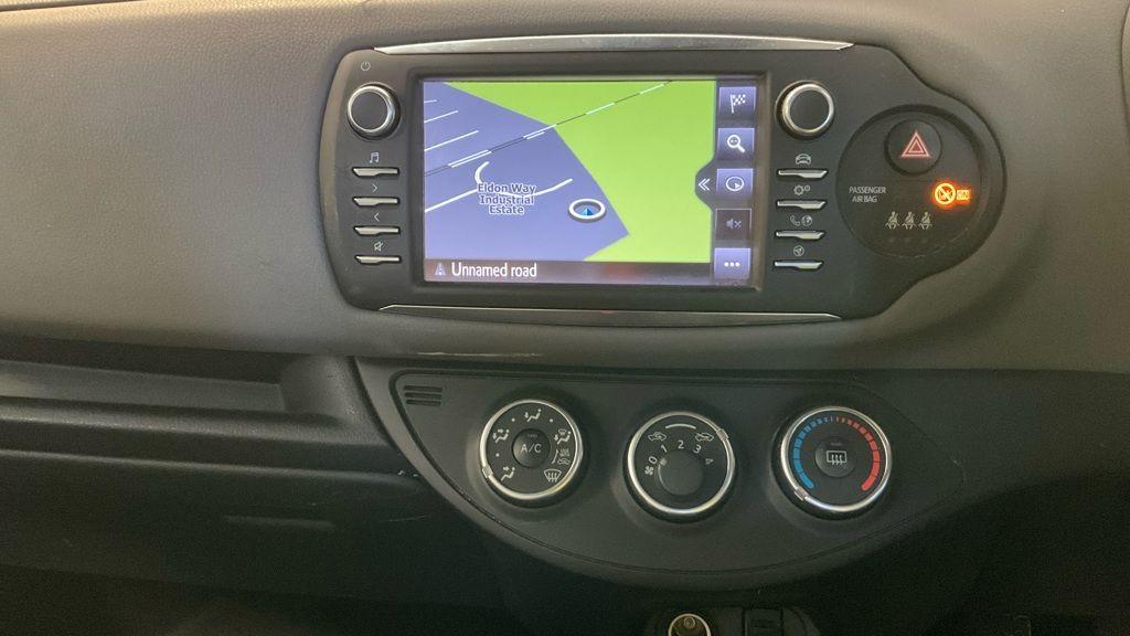 Used Toyota Yaris 2019 for sale - 77088362: Photo 15