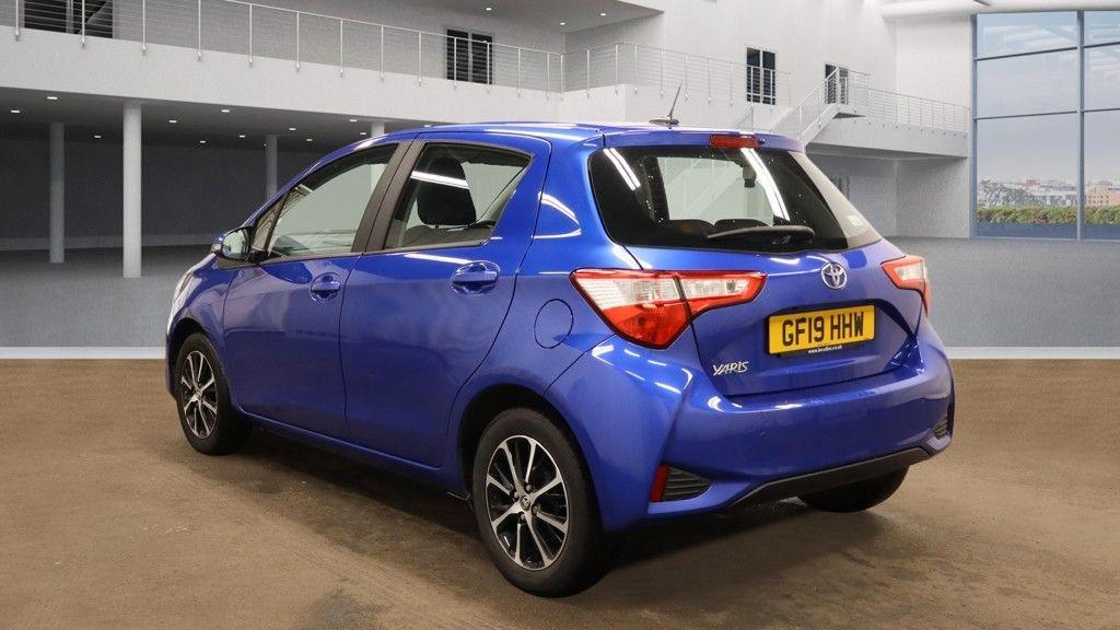 Used Toyota Yaris 2019 for sale - 77088362: Photo 9
