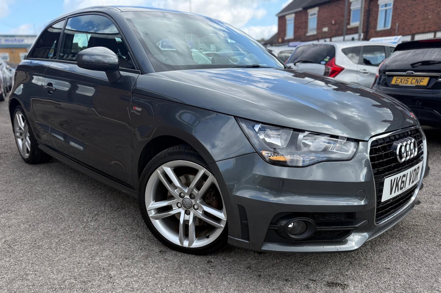 Used Audi A1 2011 for sale - 76750704: Photo 2