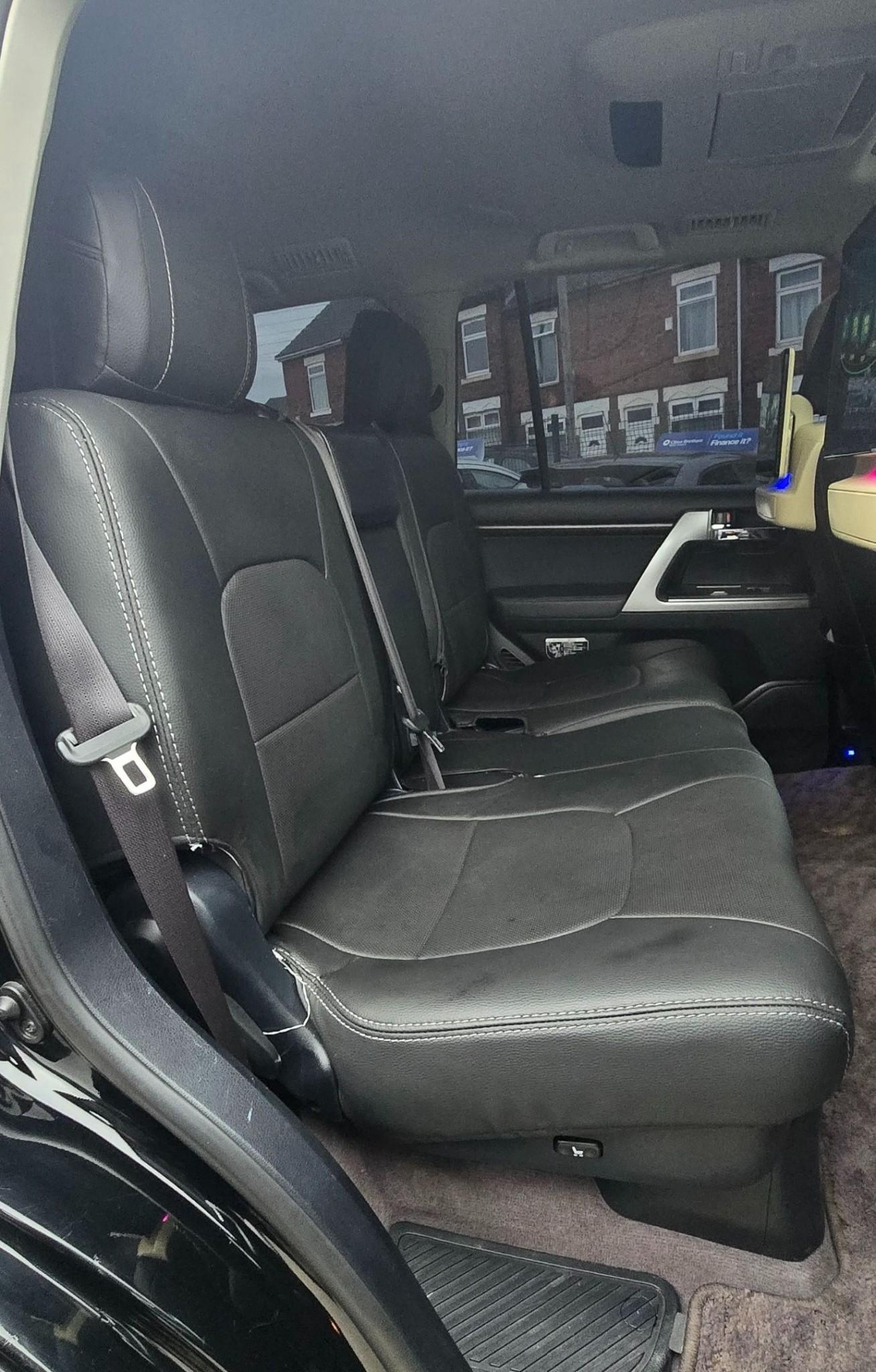 Used Toyota Land Cruiser 2023 for sale - 76312681: Photo 17