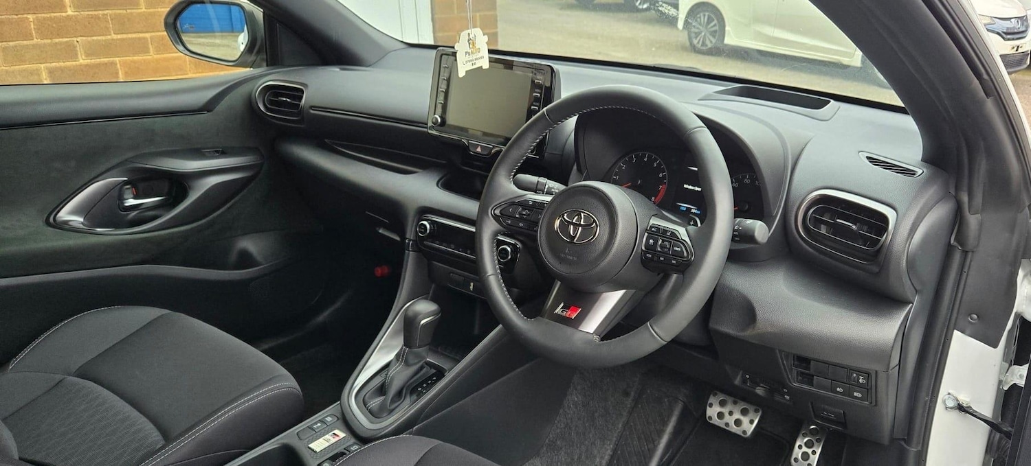 Used Toyota Yaris 2024 for sale - 76245033: Photo 10