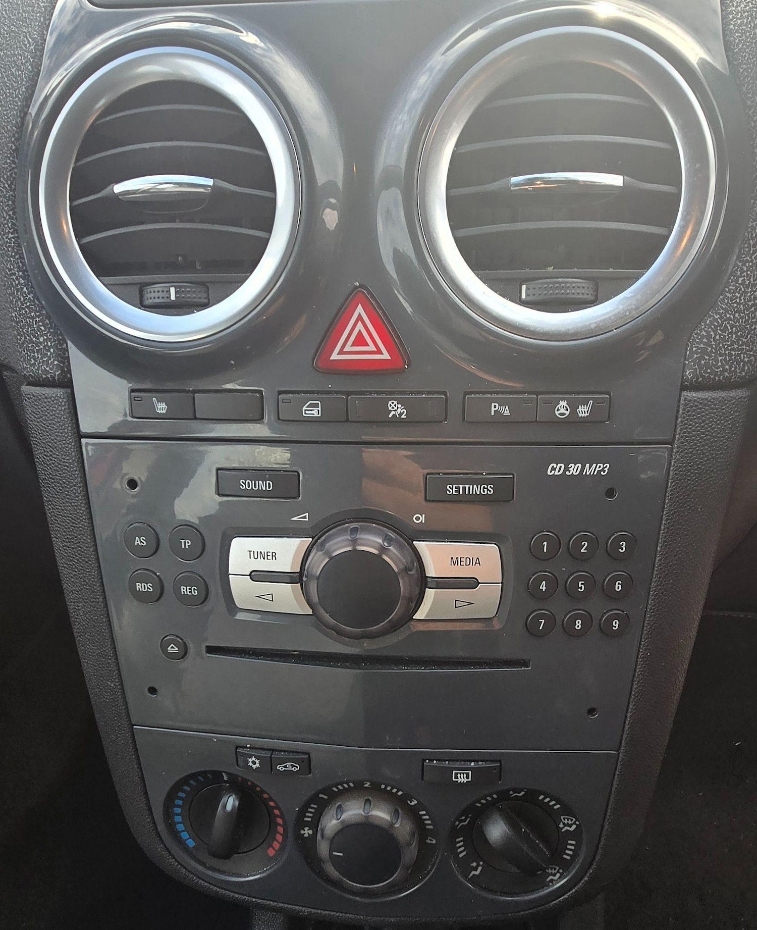 Used Vauxhall Corsa 2013 for sale - 76359675: Photo 13