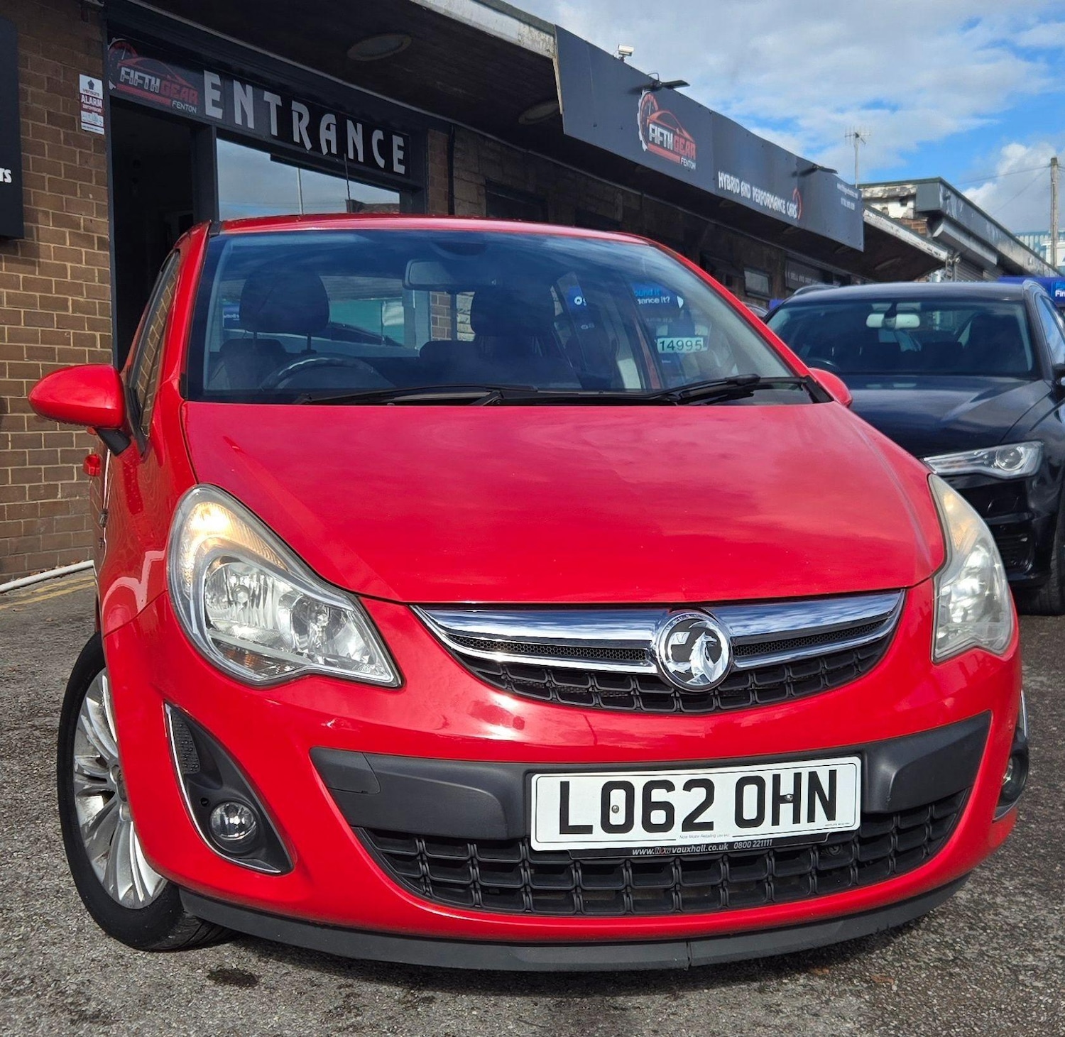 Used Vauxhall Corsa 2013 for sale - 76359675: Photo 2