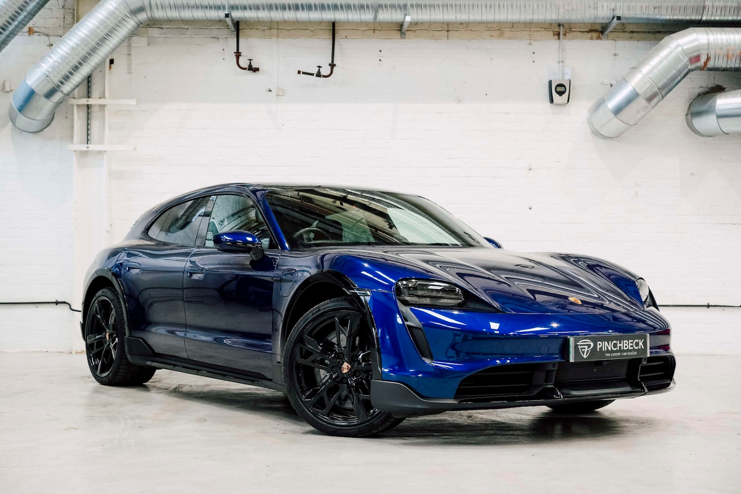 Used Porsche Taycan 2022 for sale - 76693664: Photo 1