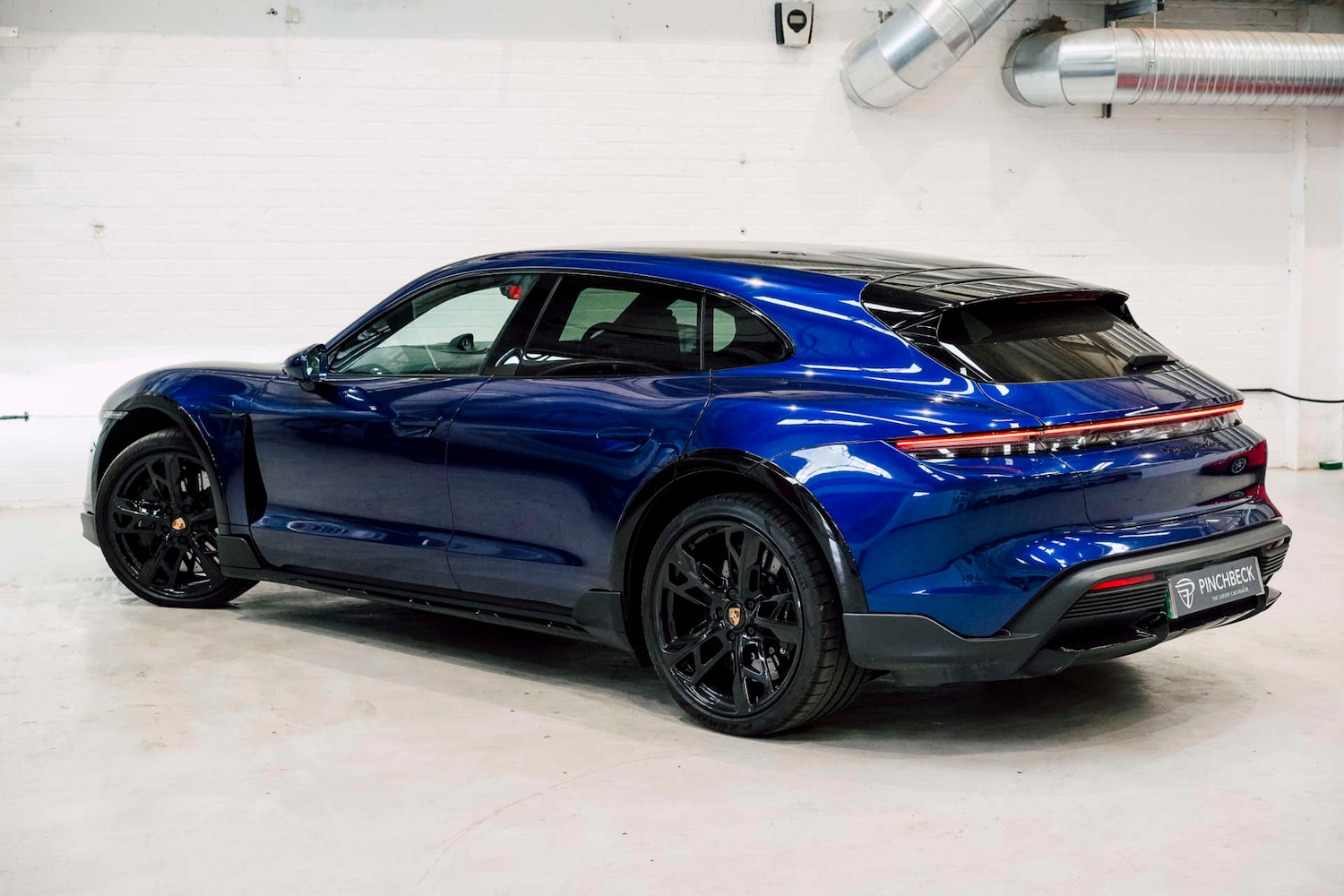 Used Porsche Taycan 2022 for sale - 76693664: Photo 12