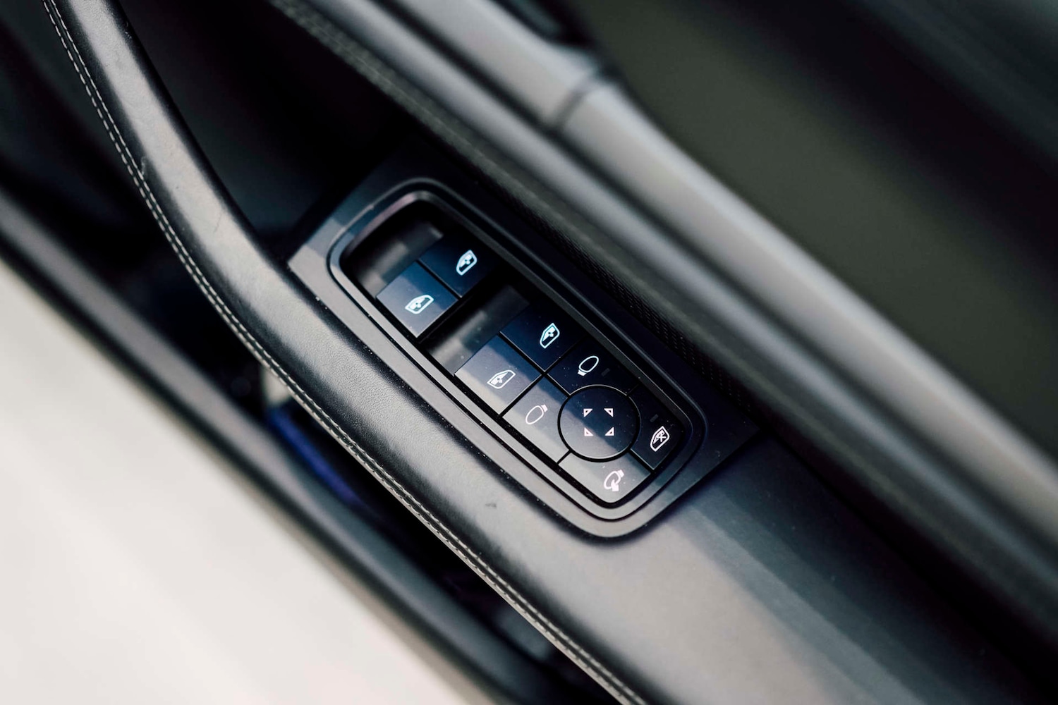 Used Porsche Taycan 2022 for sale - 76693664: Photo 16