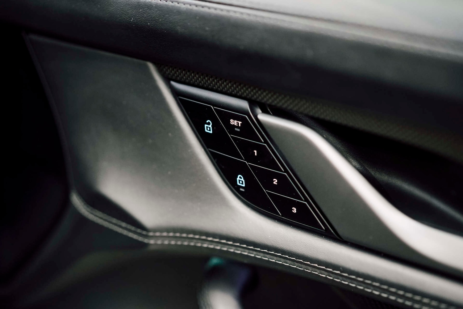 Used Porsche Taycan 2022 for sale - 76693664: Photo 17